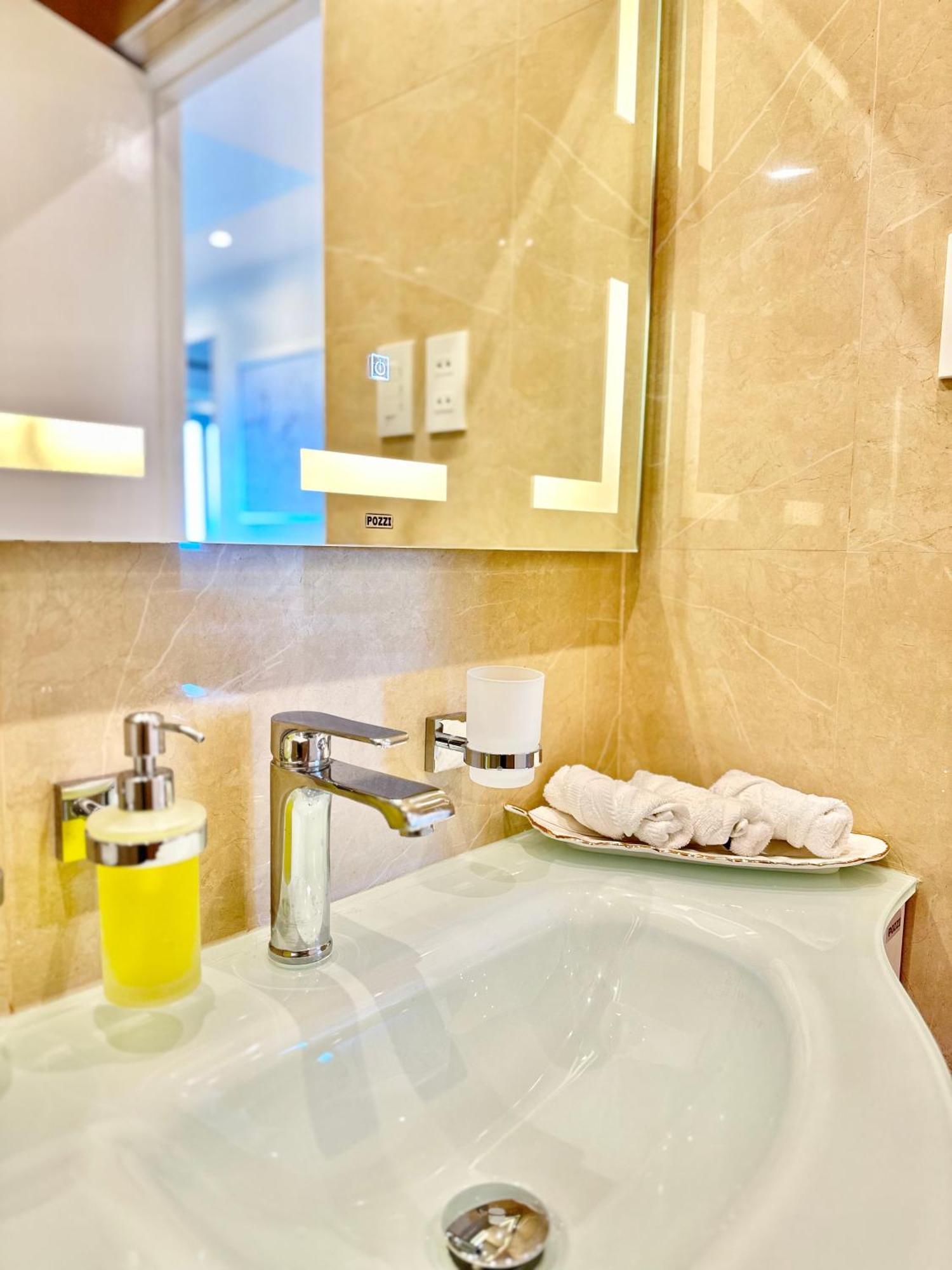 Oceanview Deluxe 1Br Suite La Mirada Lapu-Lapu City Kültér fotó