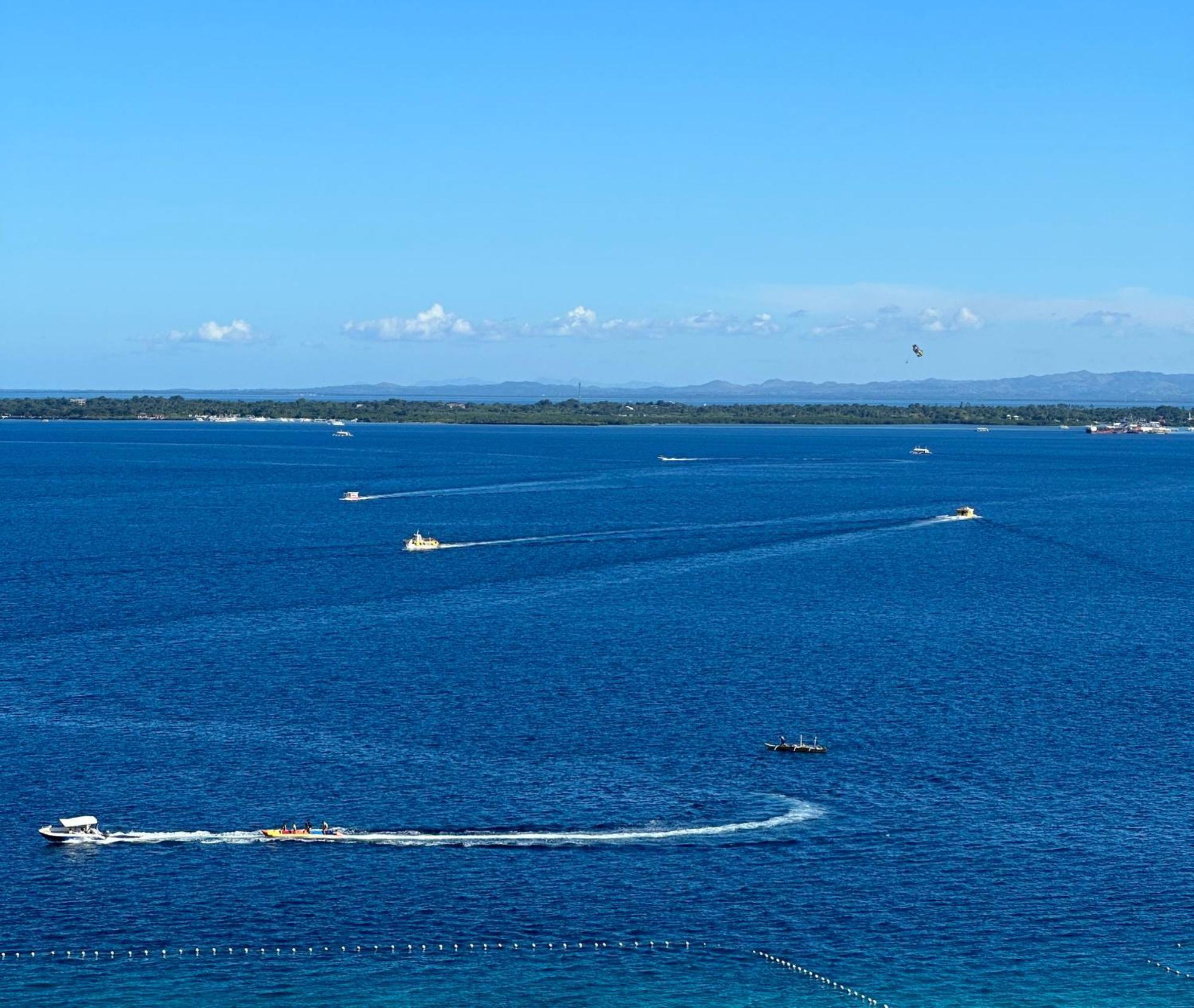 Oceanview Deluxe 1Br Suite La Mirada Lapu-Lapu City Kültér fotó
